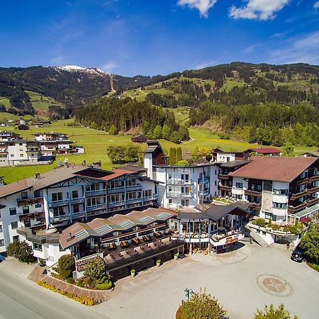 Wohlfuehlhotel Schiestl Fügen Exteriör bild