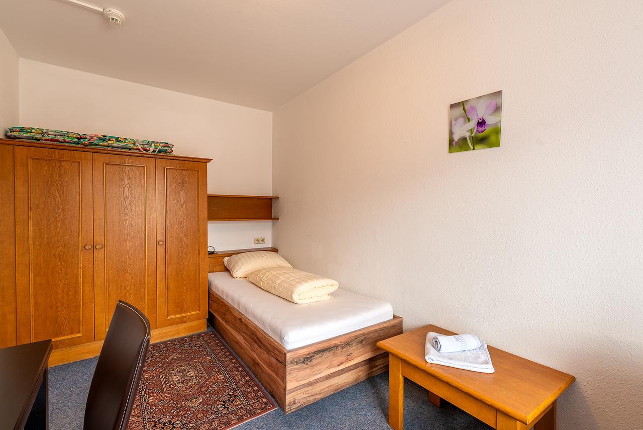 Wohlfuehlhotel Schiestl Fügen Exteriör bild