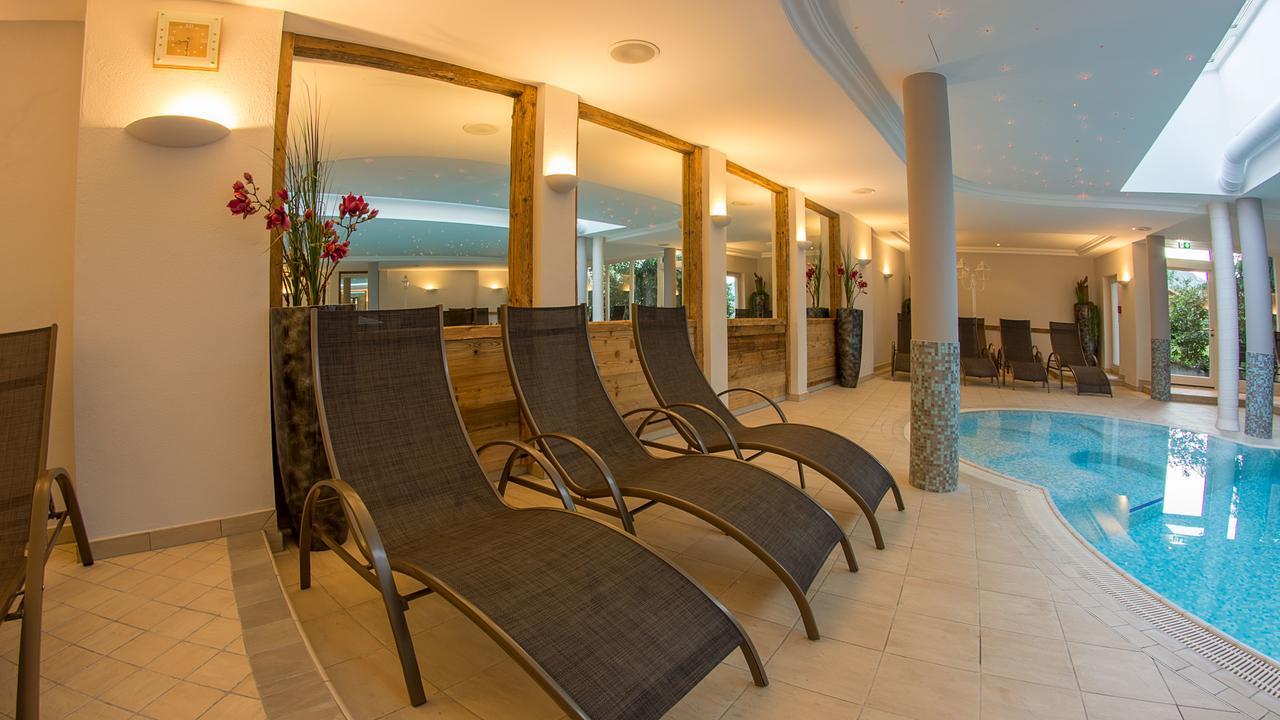 Wohlfuehlhotel Schiestl Fügen Exteriör bild