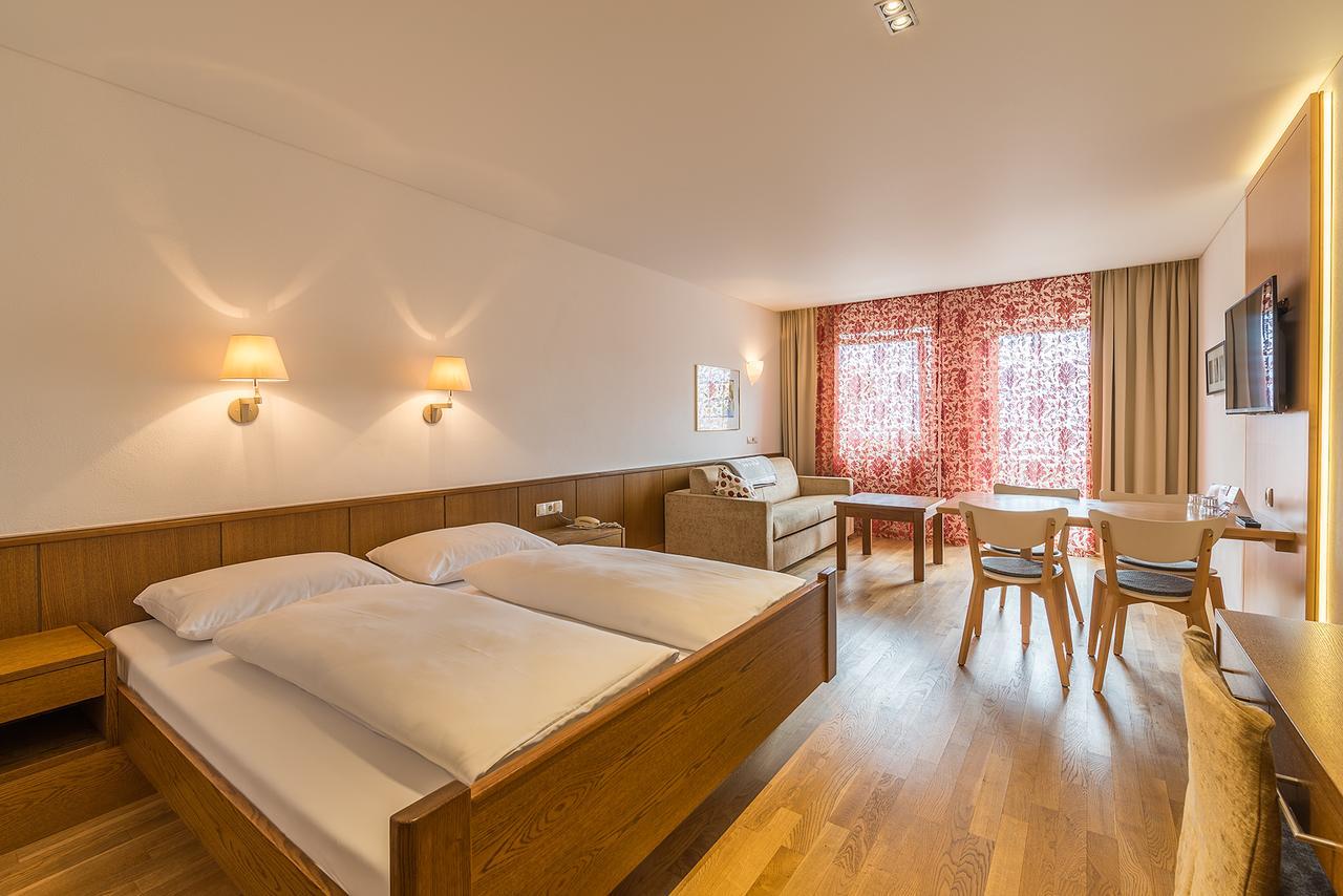 Wohlfuehlhotel Schiestl Fügen Exteriör bild